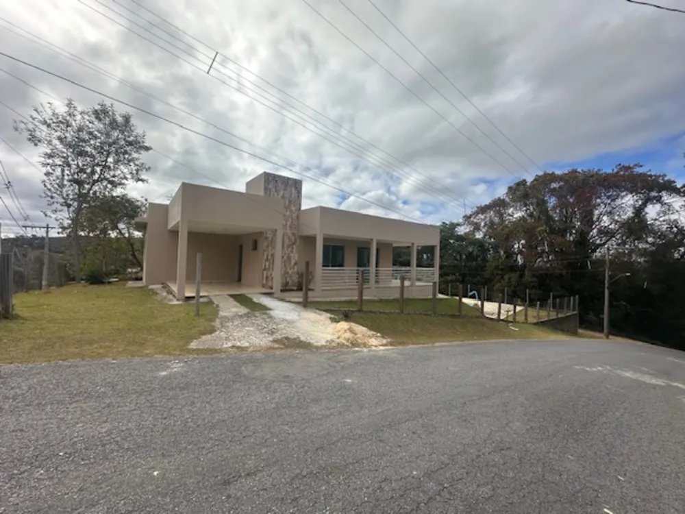 Chácara, 3 quartos, 1104 m² - Foto 2
