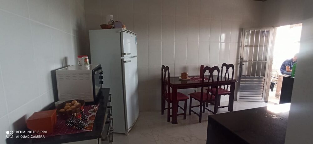 Casa à venda com 4 quartos, 380m² - Foto 4