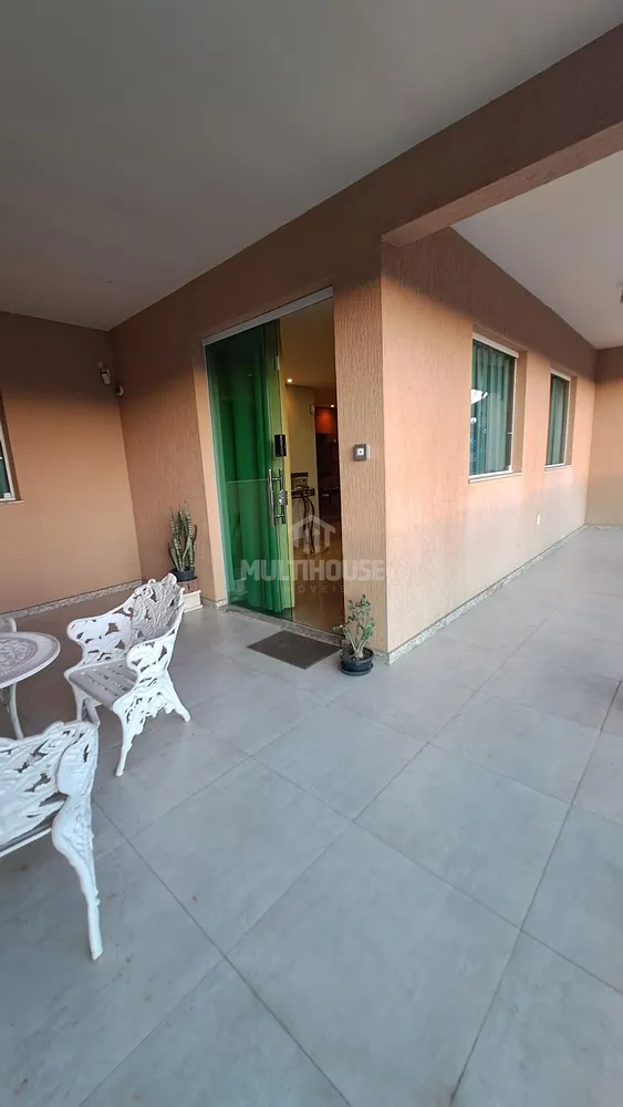 Casa, 3 quartos, 294 m² - Foto 1