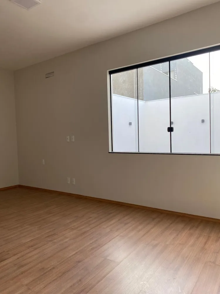 Casa, 3 quartos, 250 m² - Foto 3