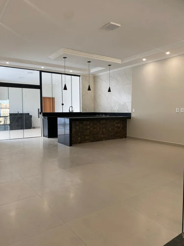 Casa, 3 quartos, 250 m² - Foto 7