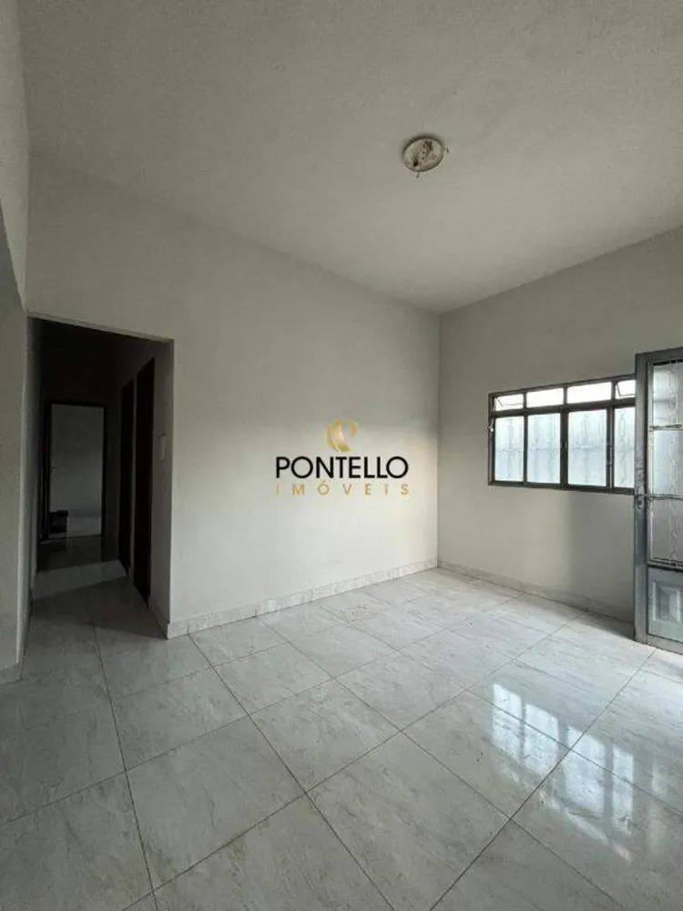 Casa, 3 quartos, 82 m² - Foto 1