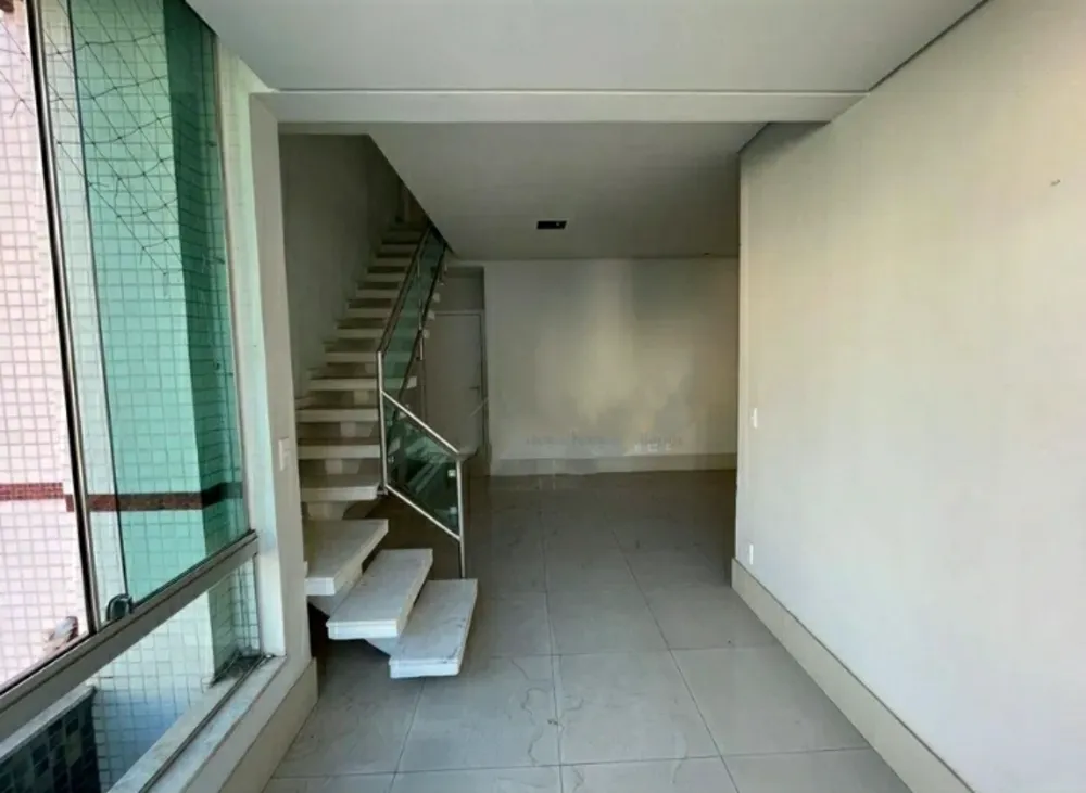 Apartamento, 3 quartos, 140 m² - Foto 2