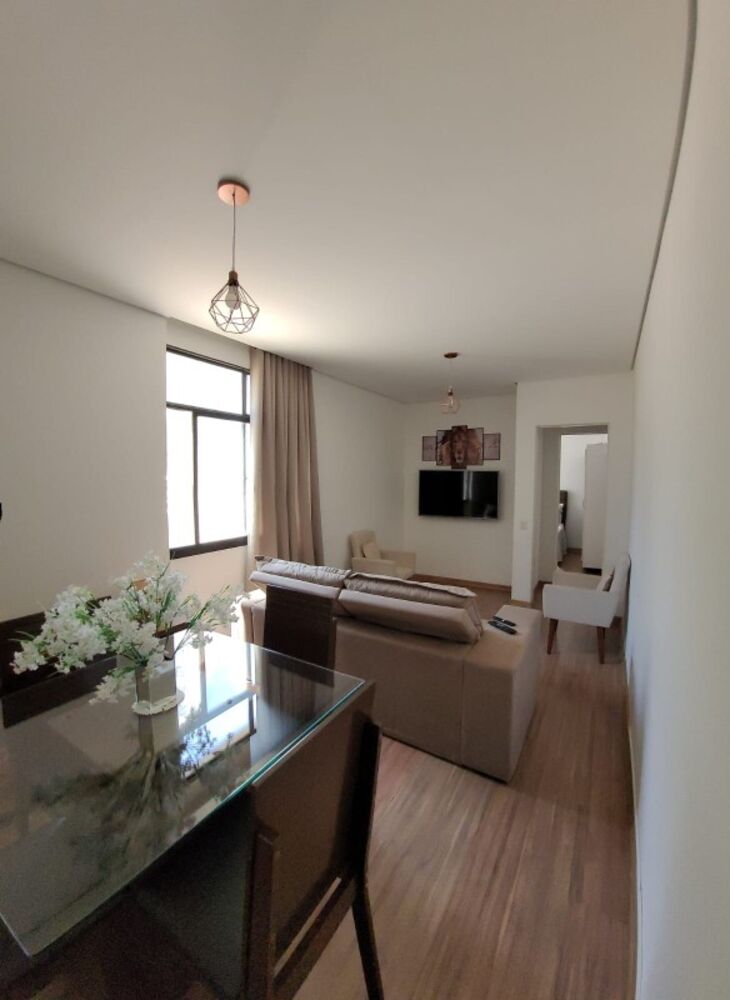 Apartamento à venda com 2 quartos, 70m² - Foto 1