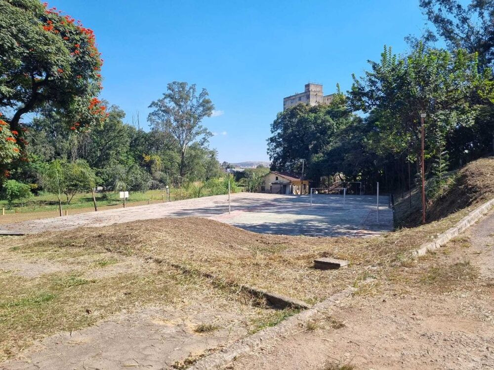 Apartamento à venda com 2 quartos, 70m² - Foto 4