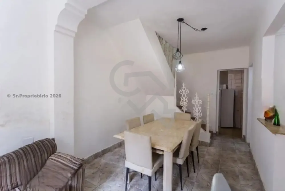Casa, 5 quartos, 210 m² - Foto 1