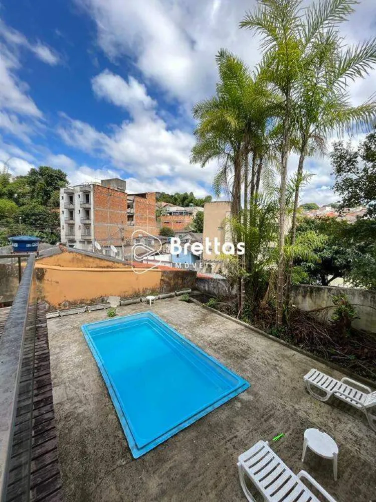 Casa, 5 quartos, 121 m² - Foto 1