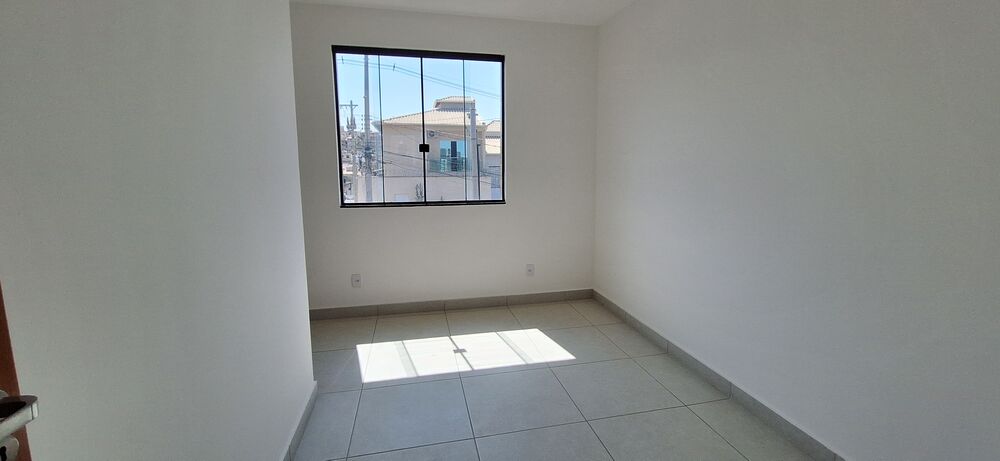 Casa à venda com 3 quartos, 90m² - Foto 7