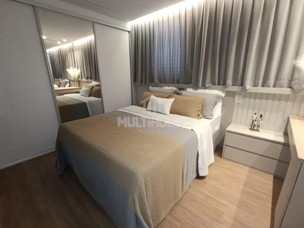 Apartamento, 3 quartos, 300 m² - Foto 1
