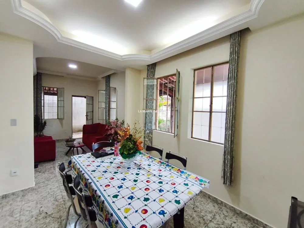Casa, 3 quartos, 504 m² - Foto 1