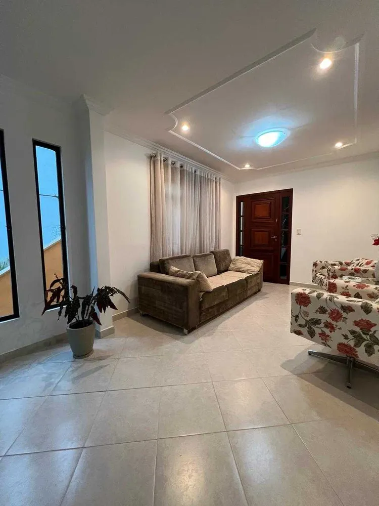Casa, 4 quartos, 307 m² - Foto 2