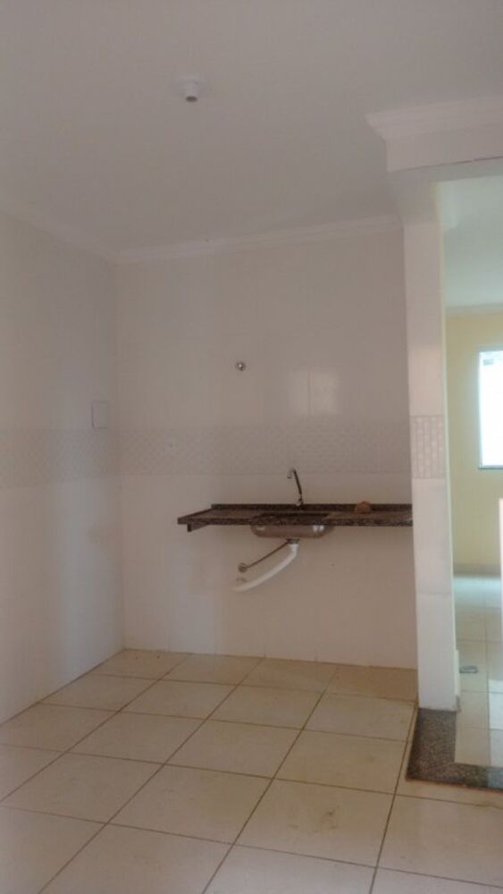 Apartamento à venda com 3 quartos, 80m² - Foto 2