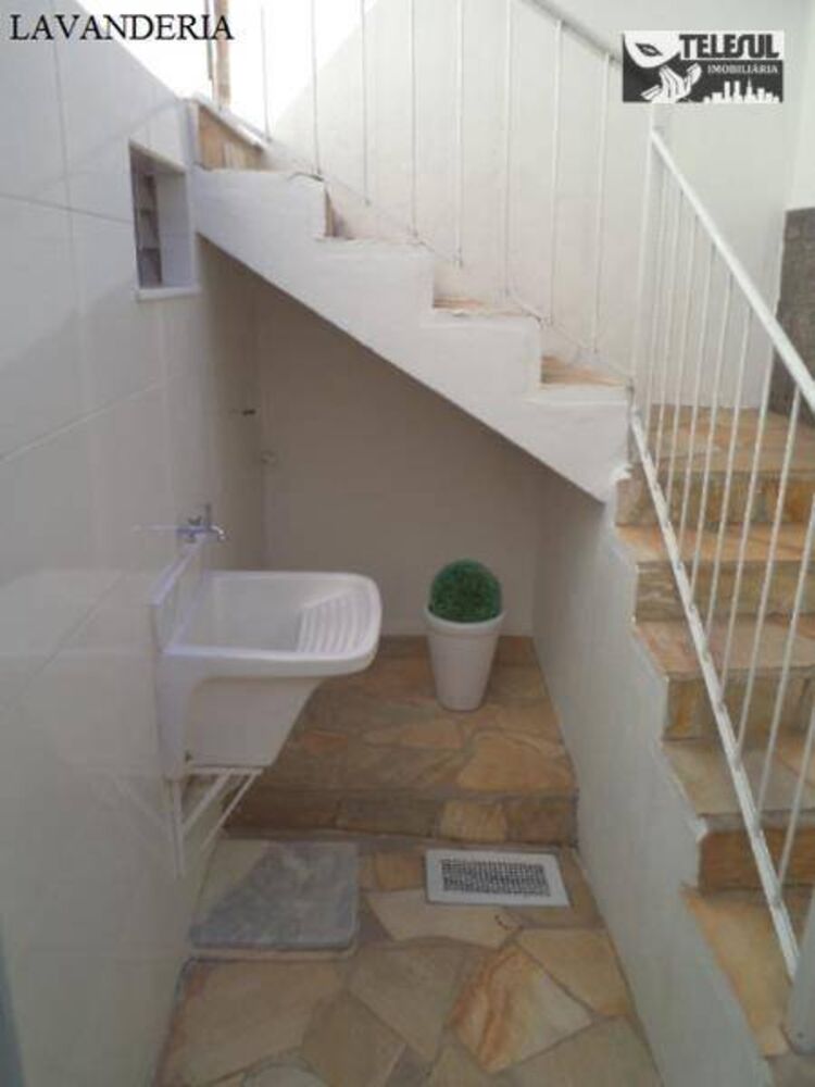 Casa à venda com 5 quartos, 295m² - Foto 7