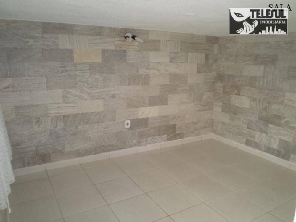 Casa à venda com 5 quartos, 295m² - Foto 2