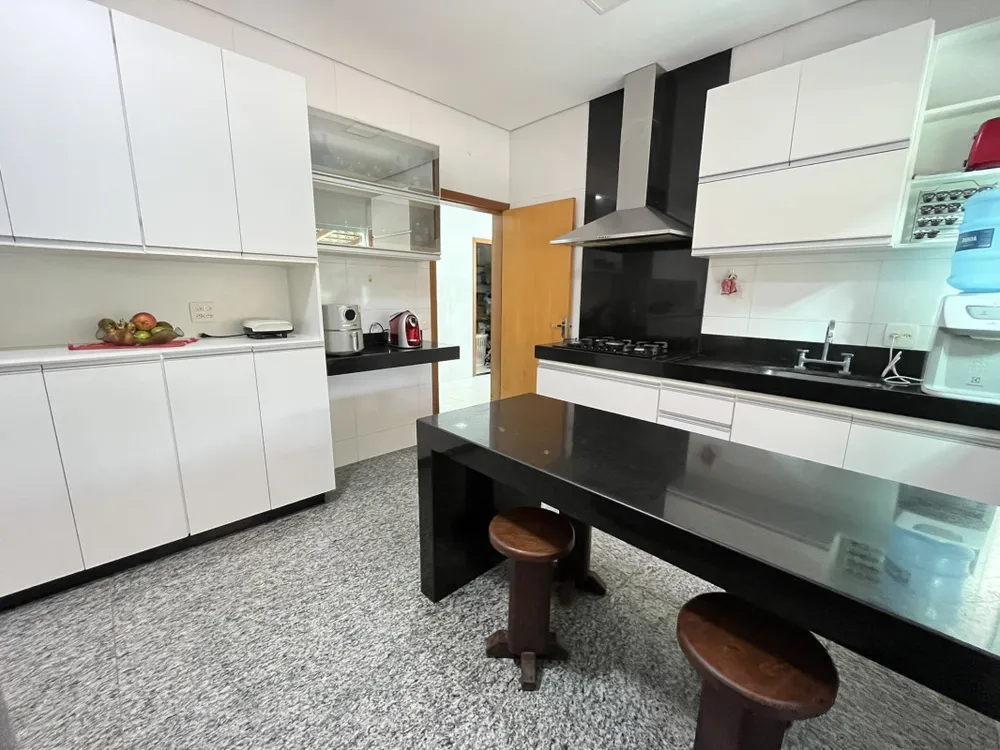 Casa, 4 quartos, 290 m² - Foto 4