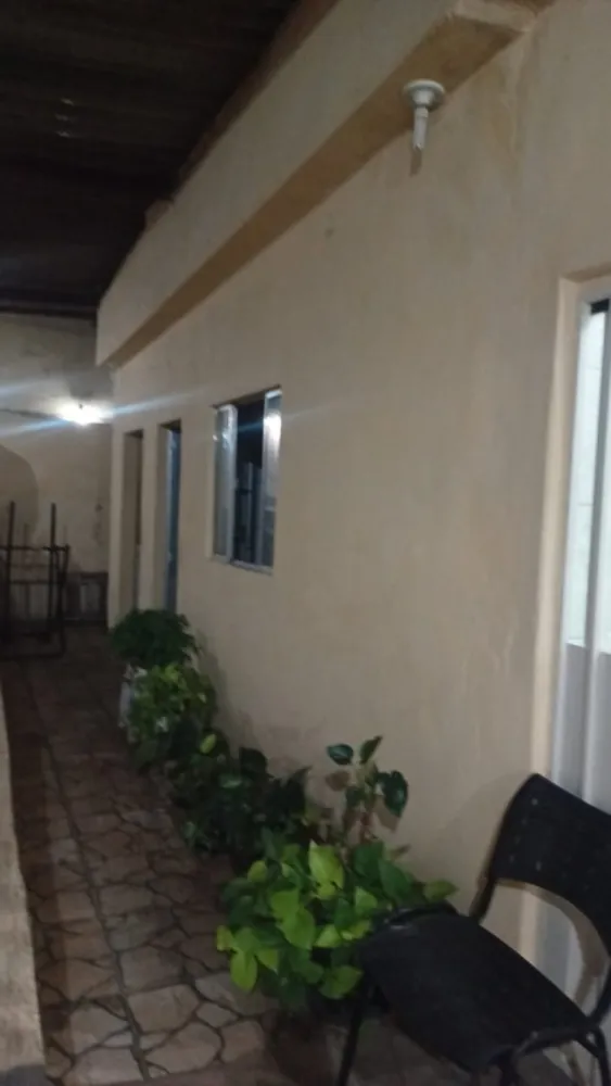 Casa, 5 quartos, 143 m² - Foto 2