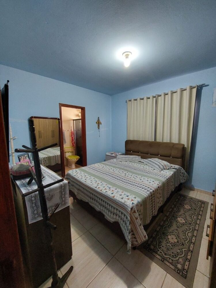 Casa à venda com 2 quartos, 120m² - Foto 4