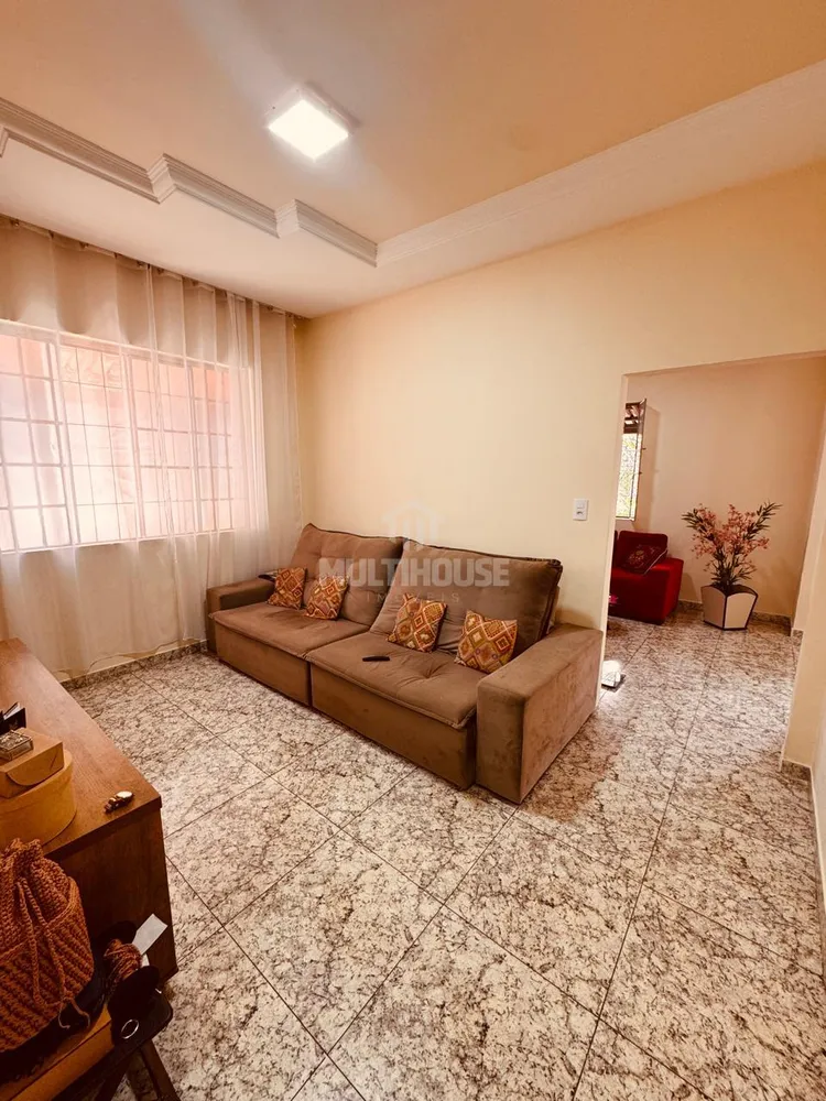 Casa, 3 quartos, 246 m² - Foto 8