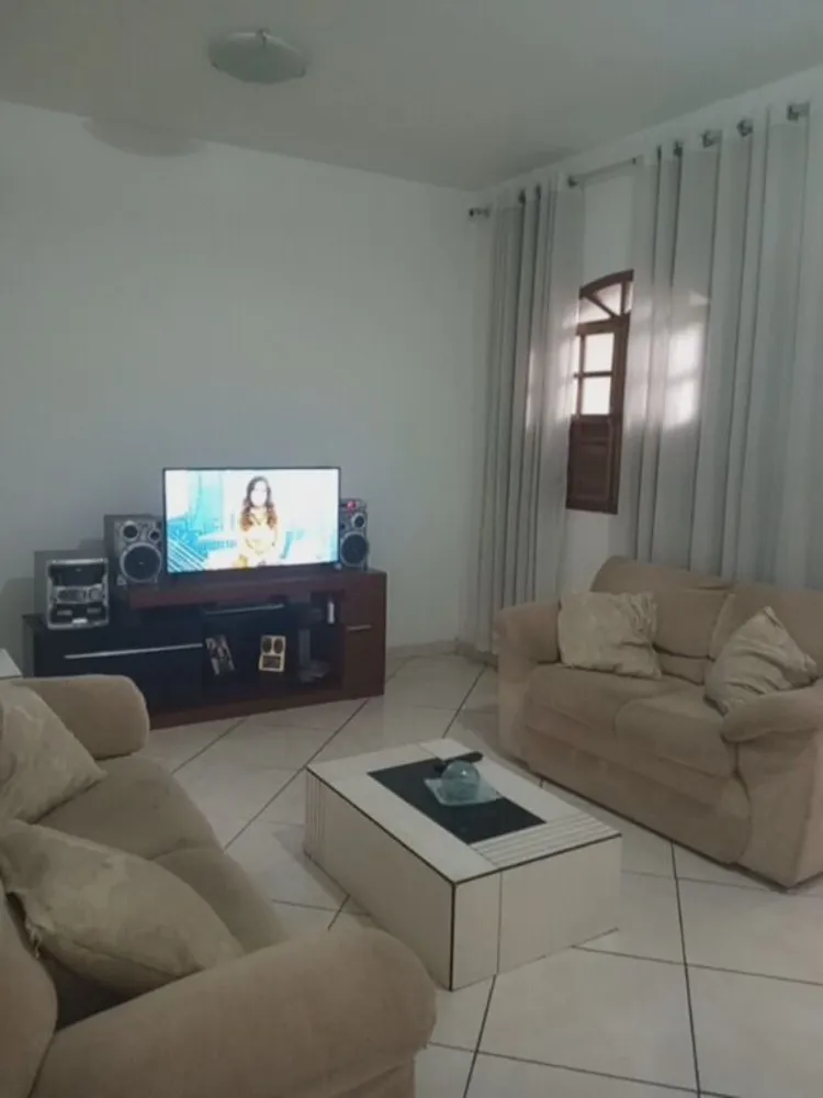 Casa, 3 quartos, 200 m² - Foto 3