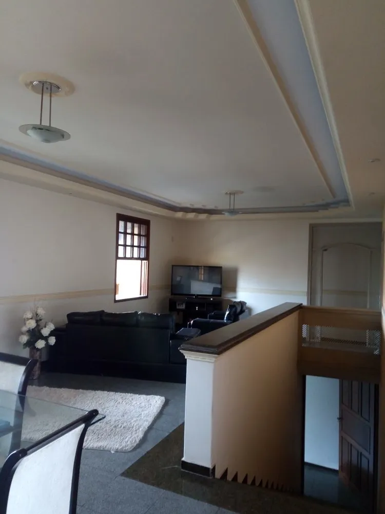 Casa, 3 quartos, 280 m² - Foto 2
