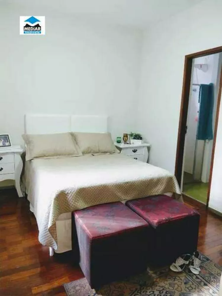 Apartamento à venda com 3 quartos, 90m² - Foto 3