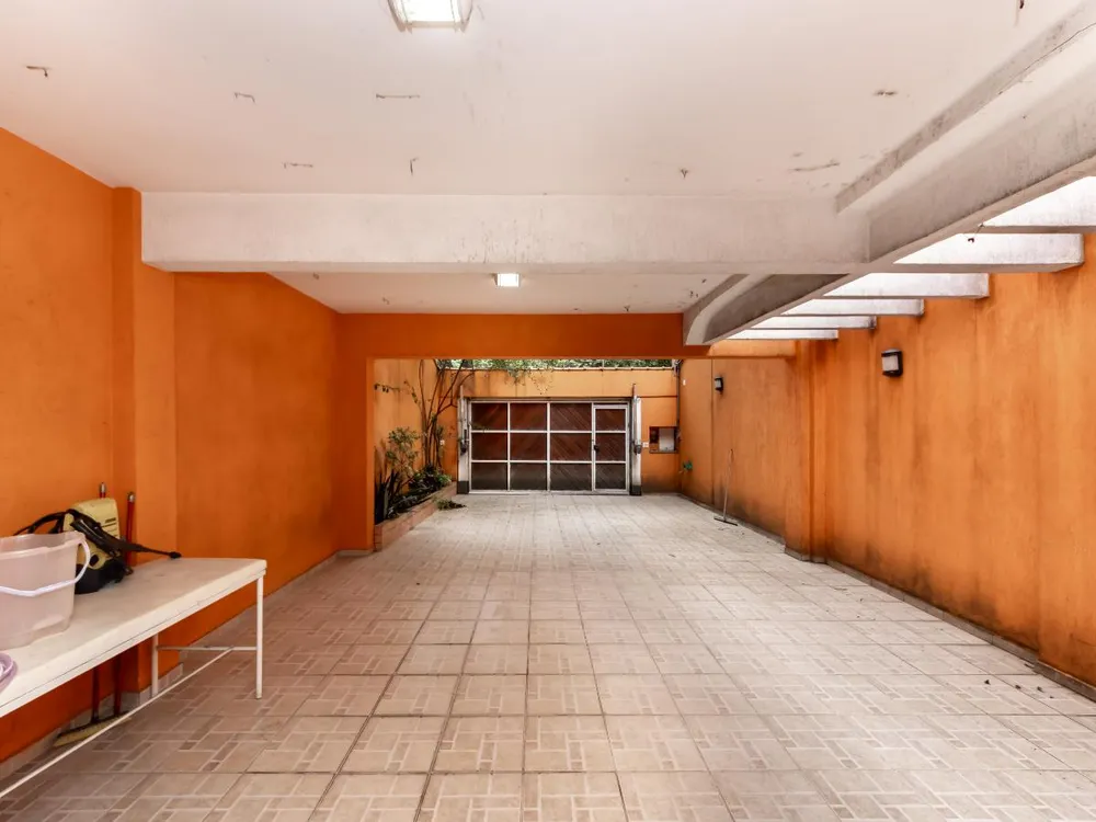 Casa, 4 quartos, 246 m² - Foto 1