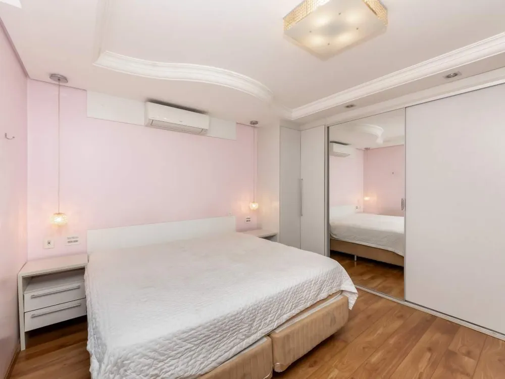 Casa, 4 quartos, 246 m² - Foto 2