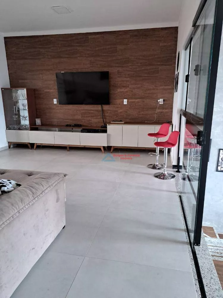 Casa à venda com 3 quartos, 279m² - Foto 15