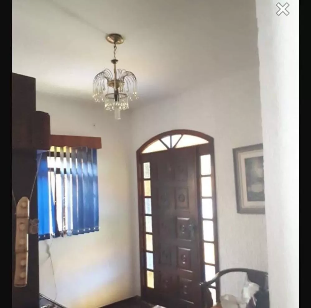 Casa à venda com 3 quartos, 360m² - Foto 8