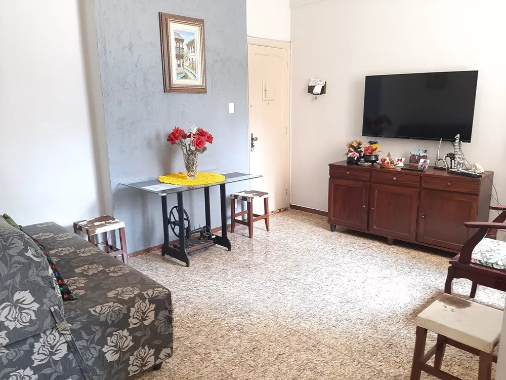 Apartamento à venda com 2 quartos, 68m² - Foto 2