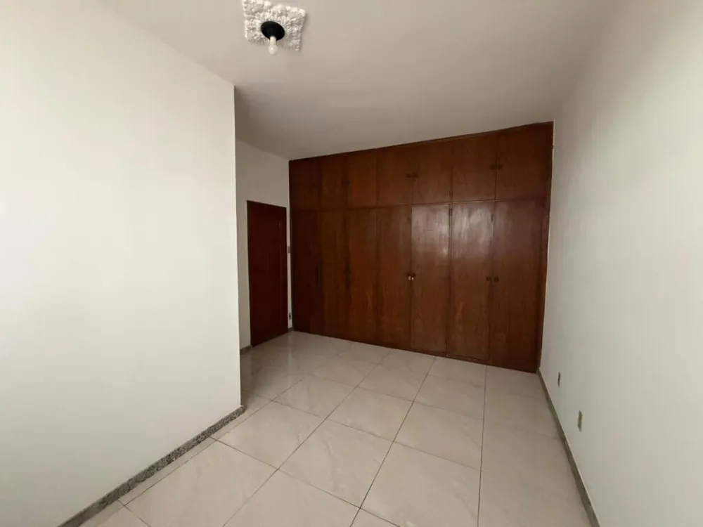 Casa, 4 quartos, 275 m² - Foto 6