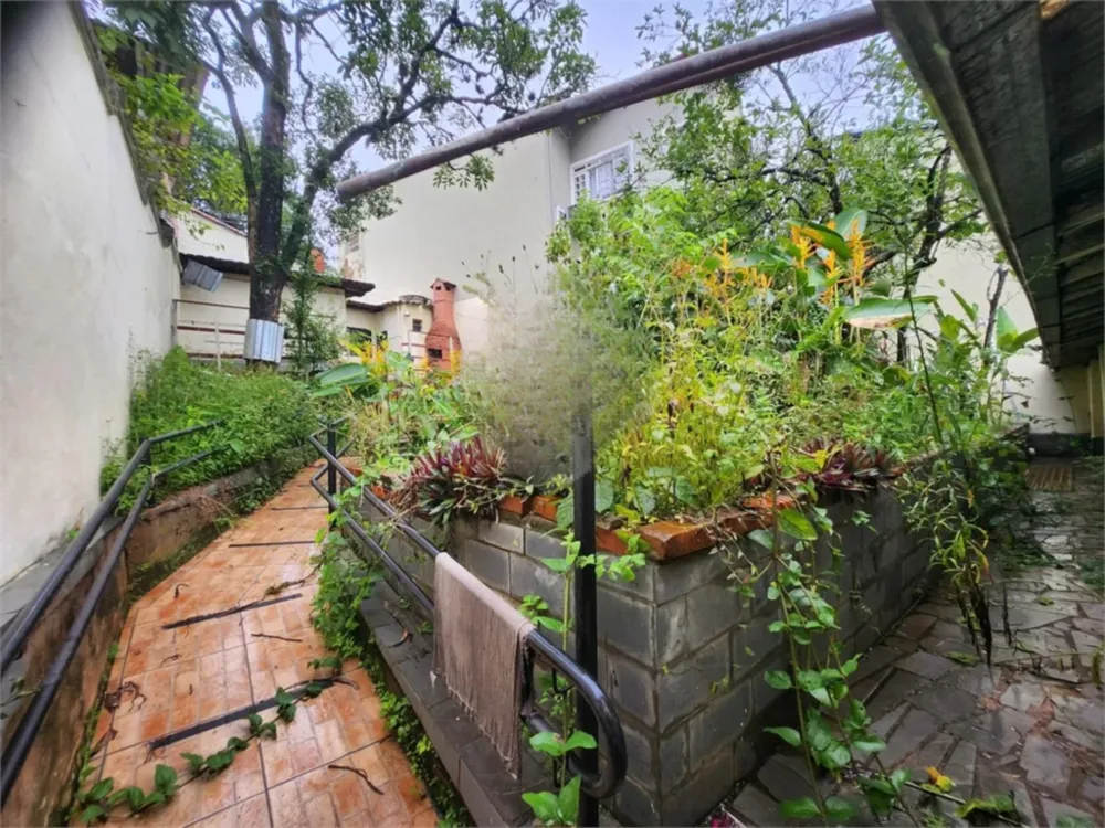 Casa, 3 quartos, 357 m² - Foto 1