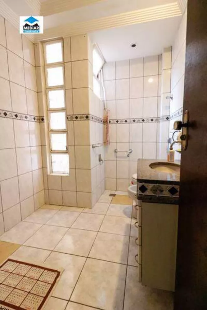 Apartamento à venda com 3 quartos, 110m² - Foto 12