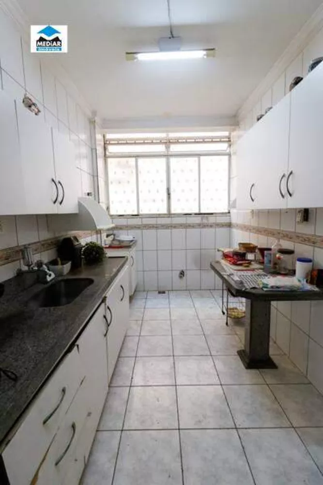 Apartamento à venda com 3 quartos, 110m² - Foto 5