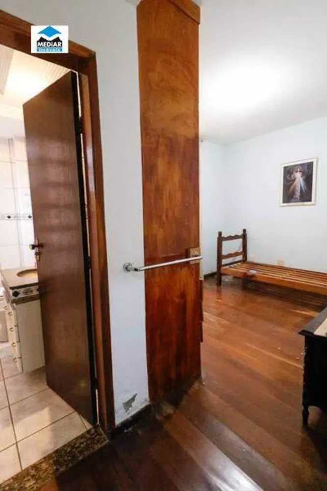 Apartamento à venda com 3 quartos, 110m² - Foto 10