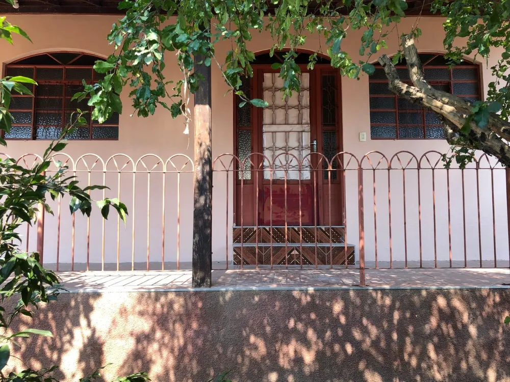 Casa, 4 quartos, 160 m² - Foto 1