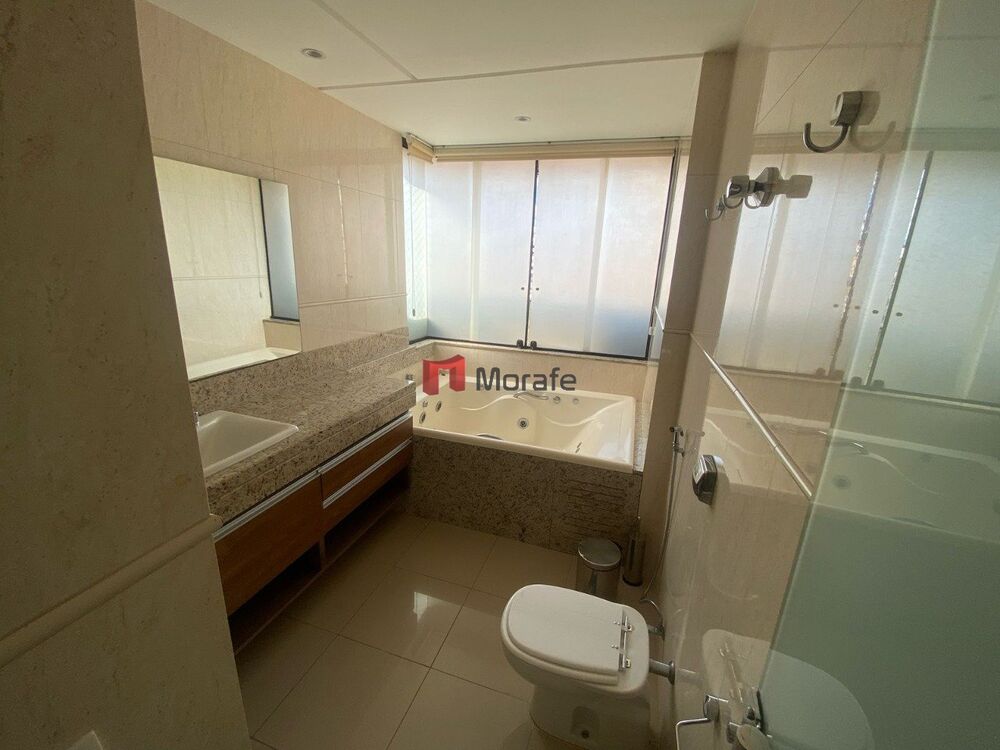 Apartamento para alugar com 4 quartos, 200m² - Foto 4