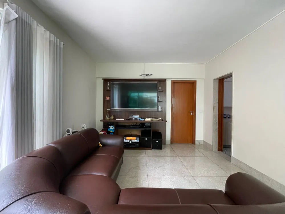 Apartamento, 4 quartos, 223 m² - Foto 1