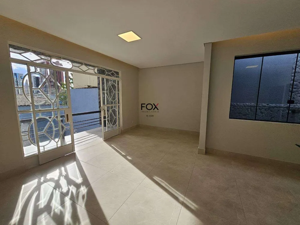 Casa, 3 quartos, 282 m² - Foto 2
