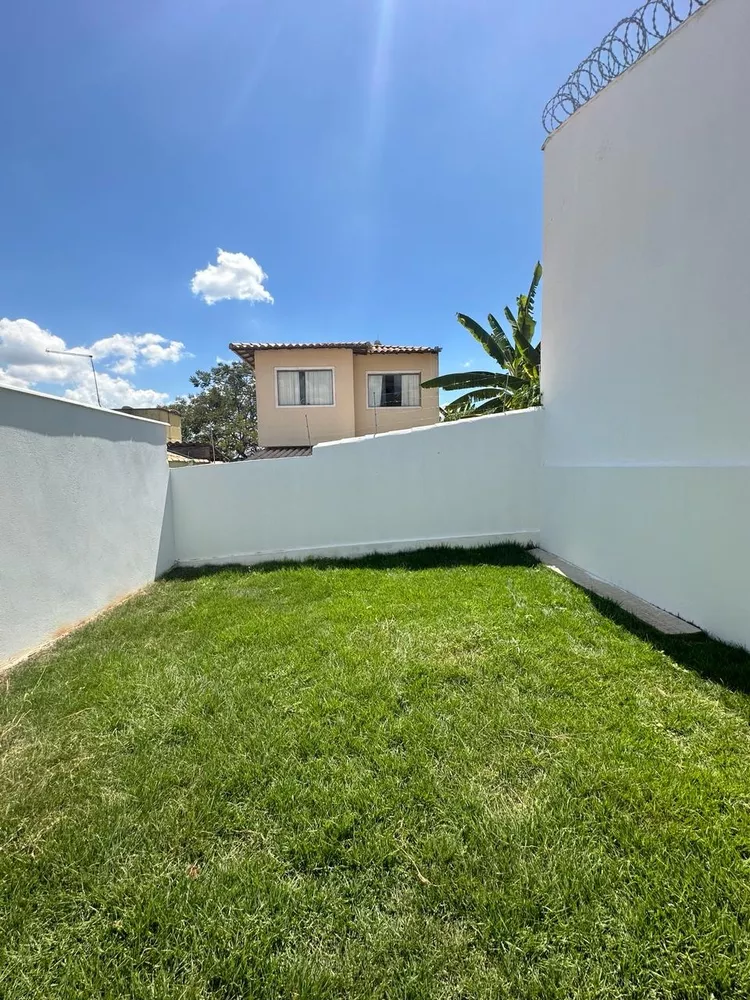 Casa à venda com 2 quartos, 70m² - Foto 14