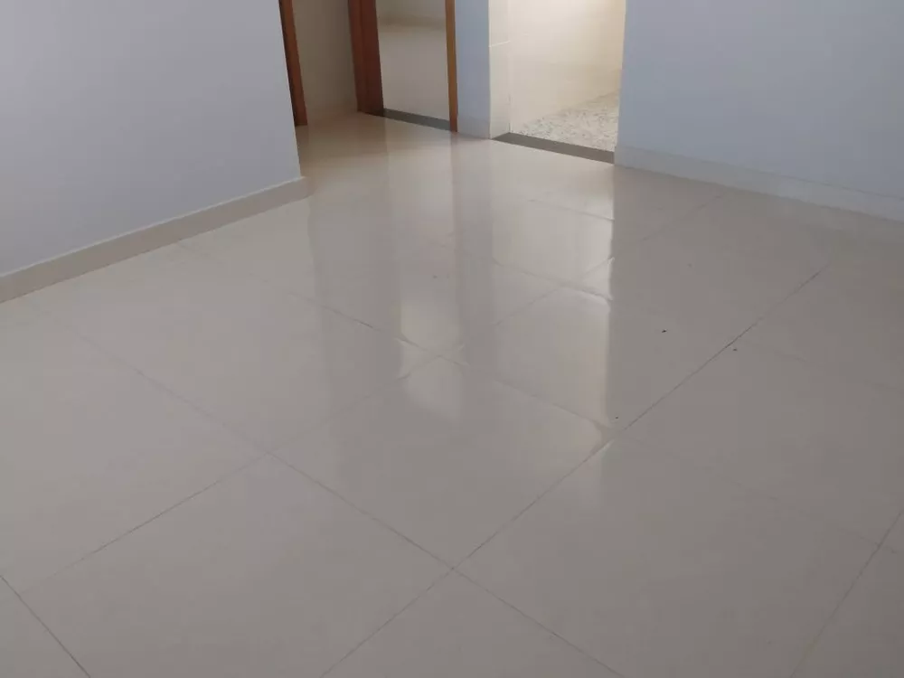 Apartamento à venda com 2 quartos, 63m² - Foto 2