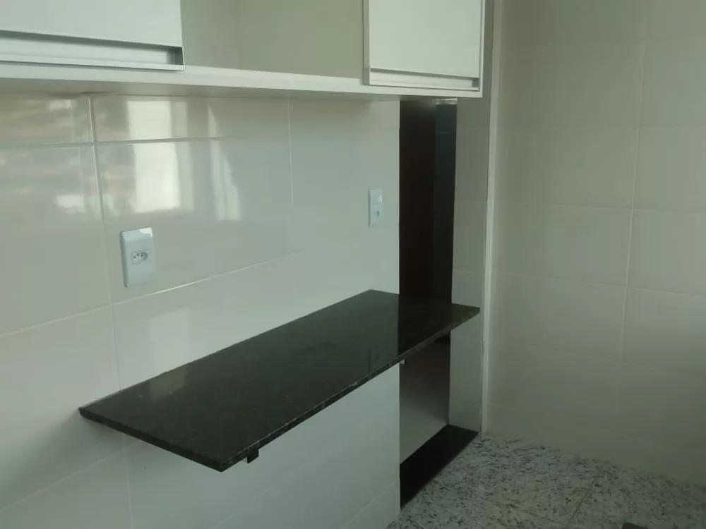 Apartamento à venda com 2 quartos, 63m² - Foto 5