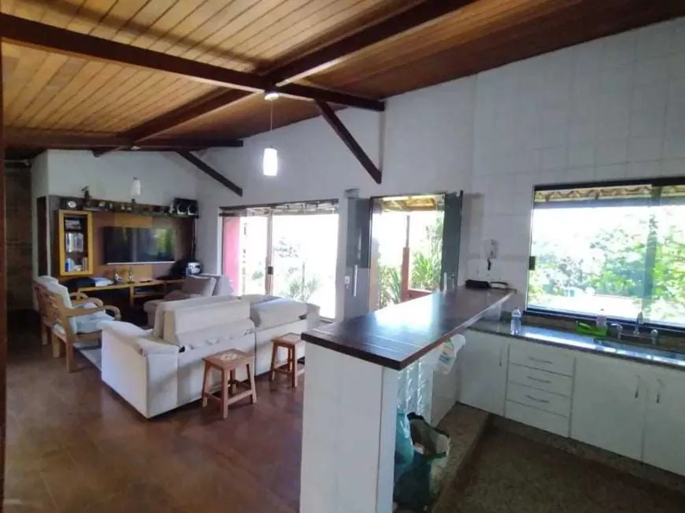 Casa à venda com 4 quartos, 300m² - Foto 3