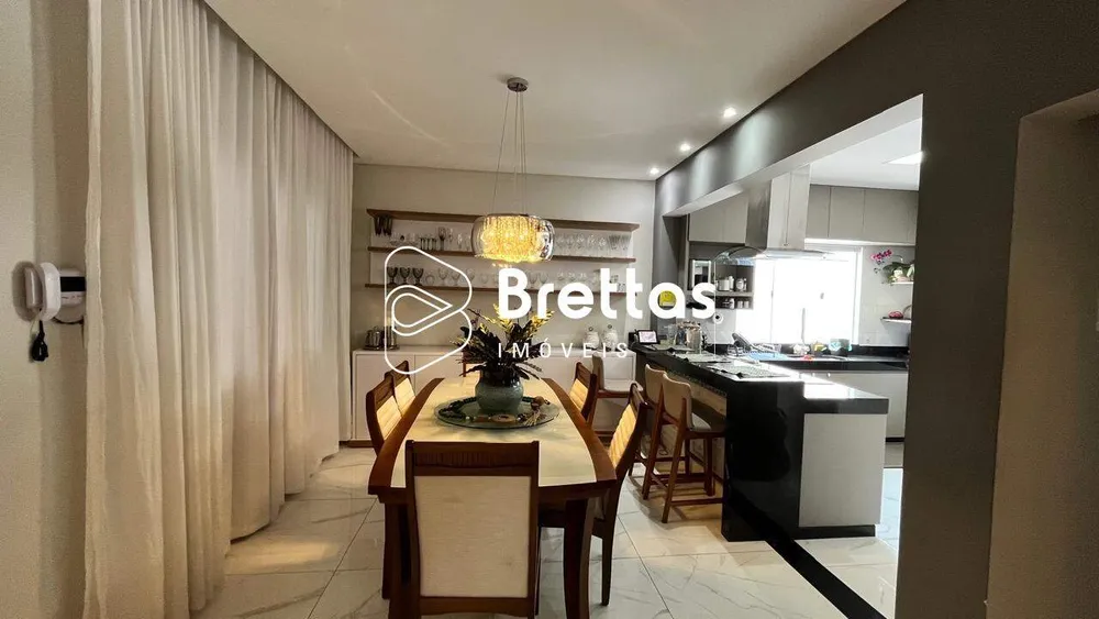 Casa, 3 quartos, 240 m² - Foto 2