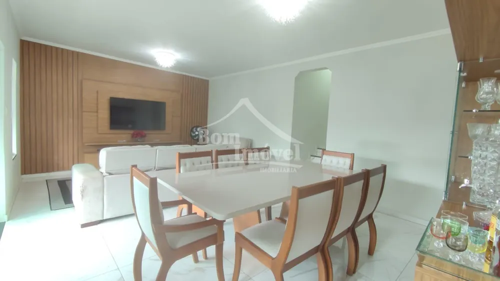 Casa, 3 quartos, 190 m² - Foto 3