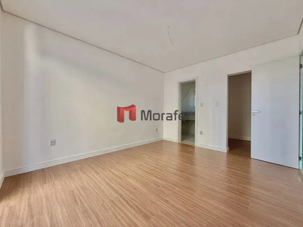 Casa, 3 quartos, 232 m² - Foto 4