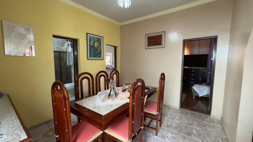 Casa, 5 quartos, 219 m² - Foto 3