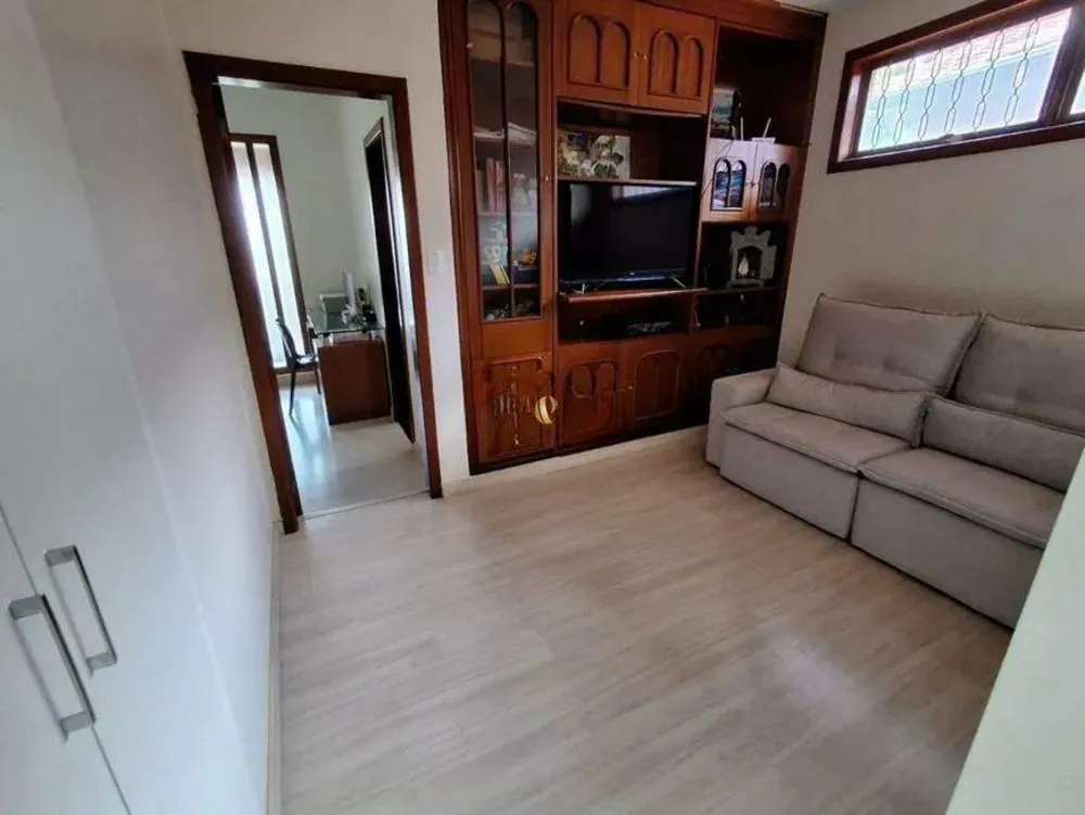 Casa, 5 quartos, 360 m² - Foto 4