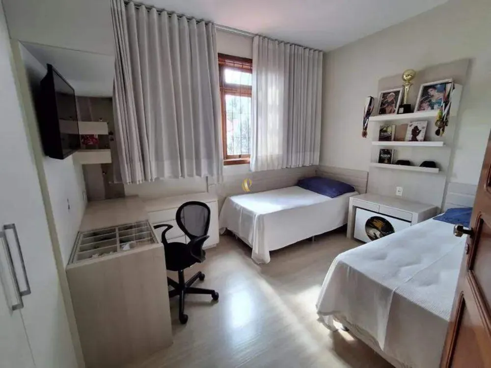 Casa, 5 quartos, 360 m² - Foto 2