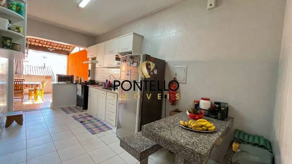 Casa, 4 quartos, 244 m² - Foto 3